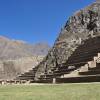 Terraços agrícolas de Ollantaytambo, no Valle Sagrado, perto de Cusco, no Peru